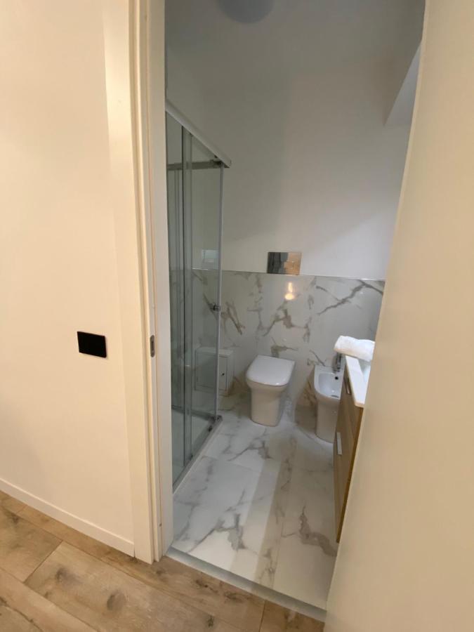 פלרמו Hotel Plaza Ungheria מראה חיצוני תמונה
