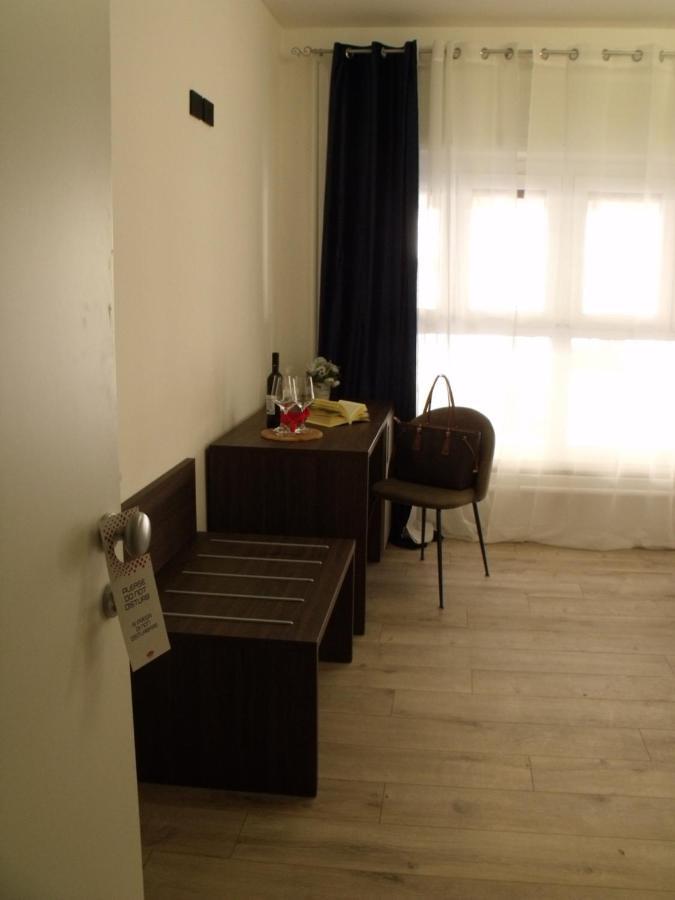 פלרמו Hotel Plaza Ungheria מראה חיצוני תמונה