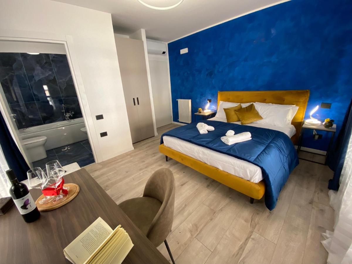 פלרמו Hotel Plaza Ungheria מראה חיצוני תמונה