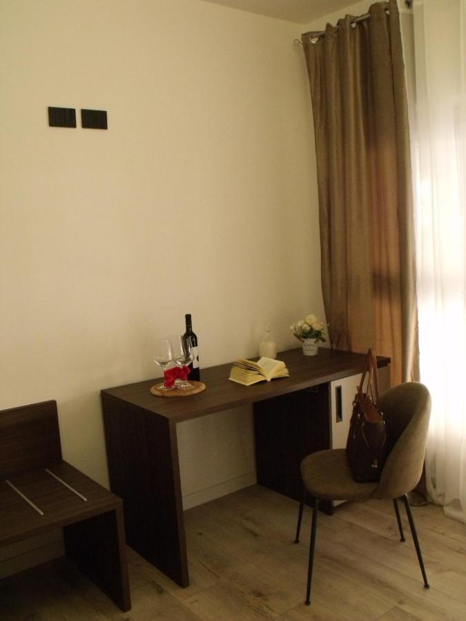 פלרמו Hotel Plaza Ungheria מראה חיצוני תמונה
