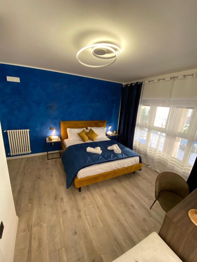 פלרמו Hotel Plaza Ungheria מראה חיצוני תמונה