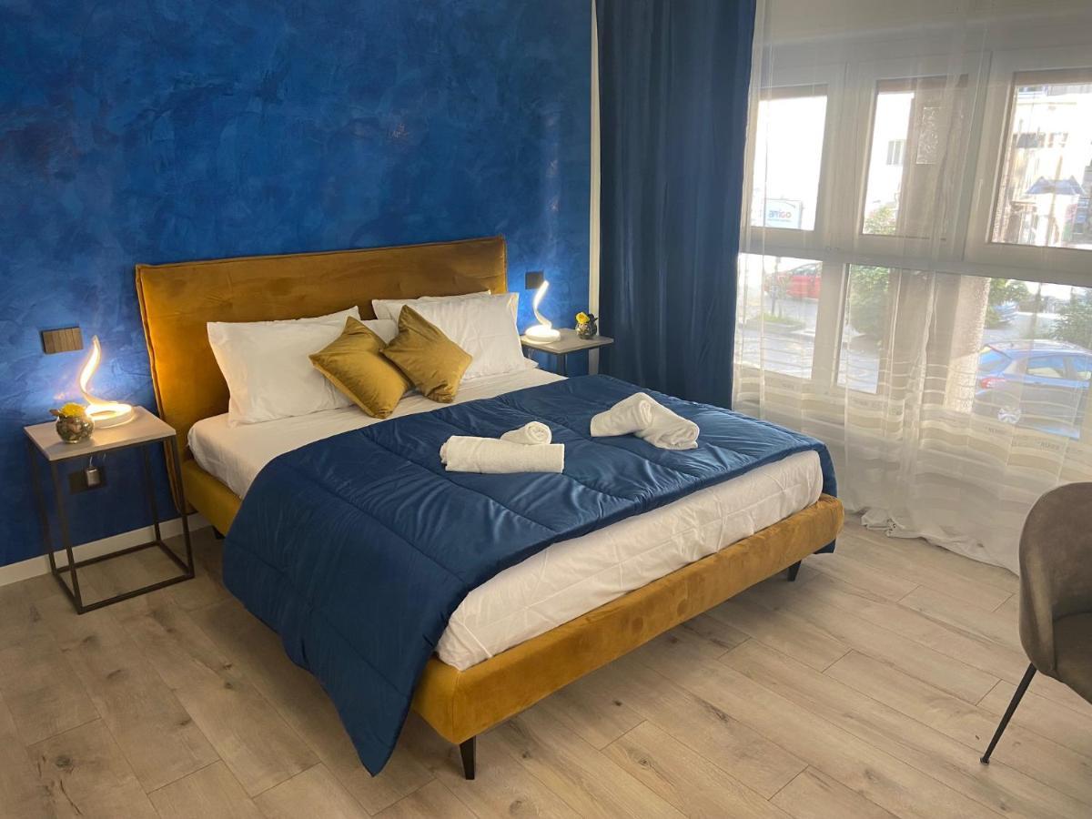 פלרמו Hotel Plaza Ungheria מראה חיצוני תמונה