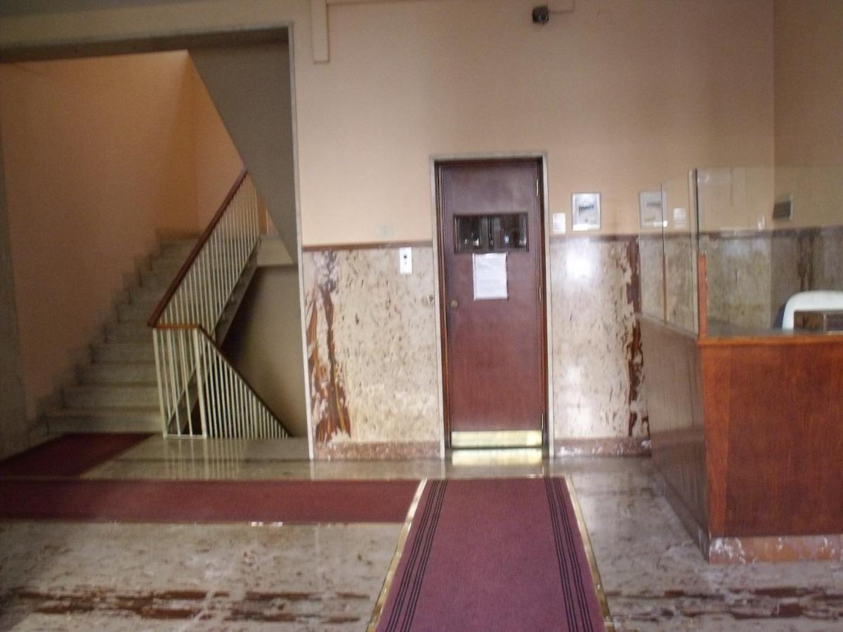 פלרמו Hotel Plaza Ungheria מראה חיצוני תמונה