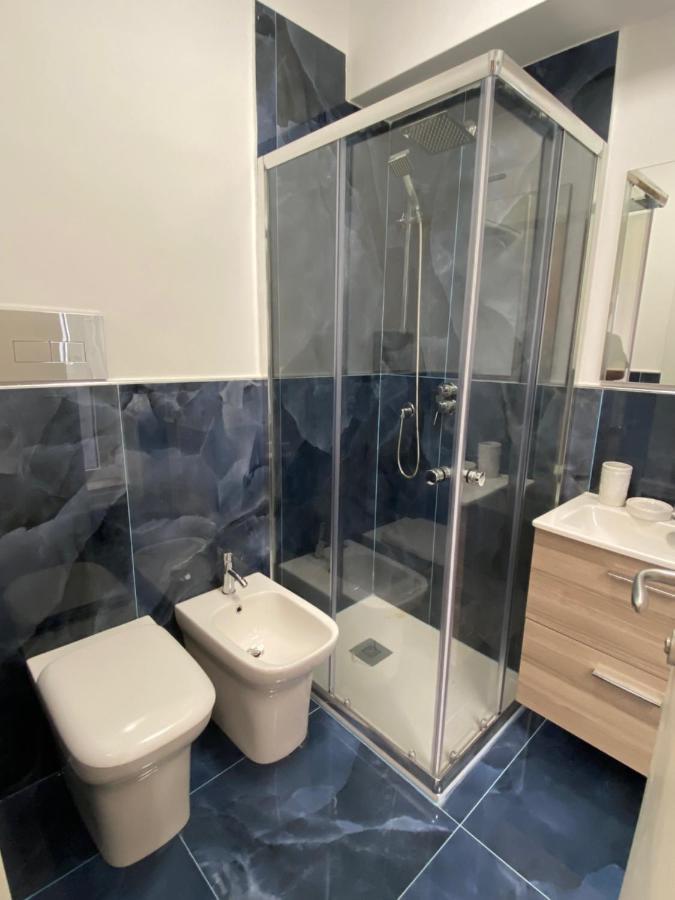פלרמו Hotel Plaza Ungheria מראה חיצוני תמונה