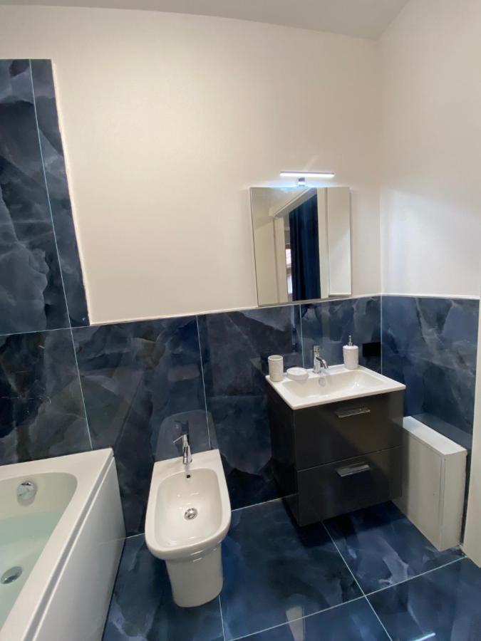פלרמו Hotel Plaza Ungheria מראה חיצוני תמונה